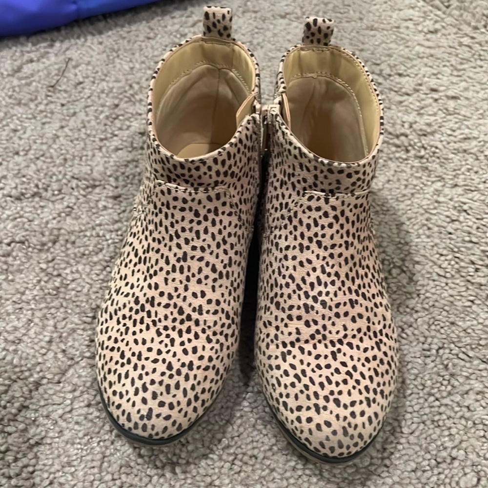 Cat & Jack Tan Leopard Print Kids Boots